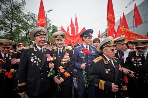 Ветераны ВОВ будут ежемесячно получать пенсию в размере 24 тысяч сомов