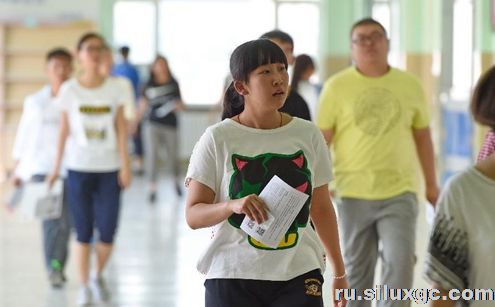 9,4 млн китайских абитуриентов примут в 2016 году участие в общенациональных вступительных экзаменах в вузы