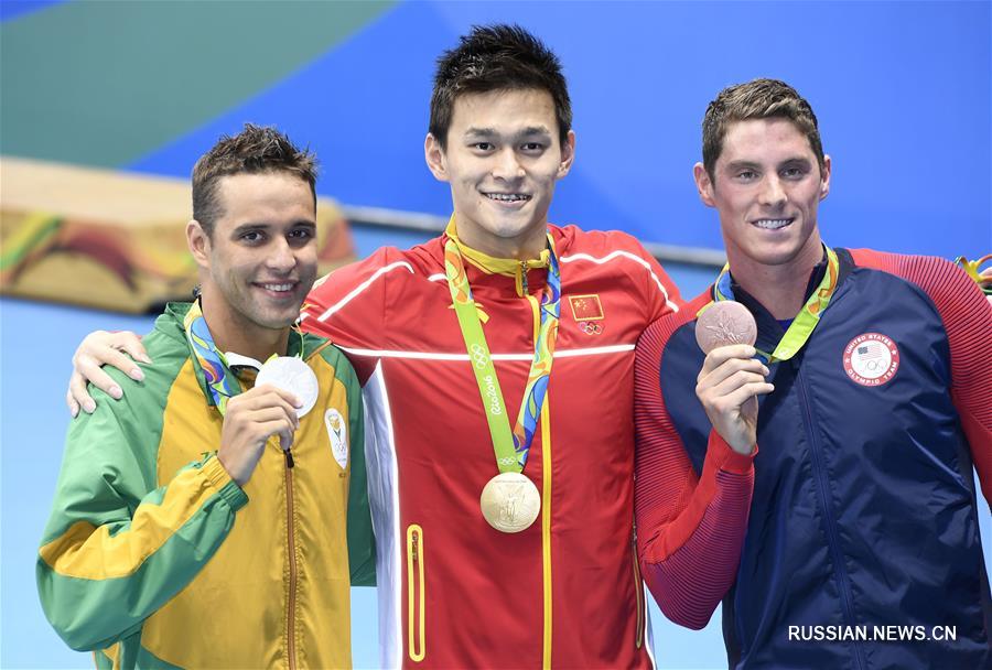 Срочно: Китайский пловец Сунь Ян стал олимпийским чемпионом на дистанции 200 метров вольным стилем
