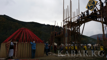 ВИК 2016: Соревнования по скоростному сбору юрты на джайлоо Кырчын