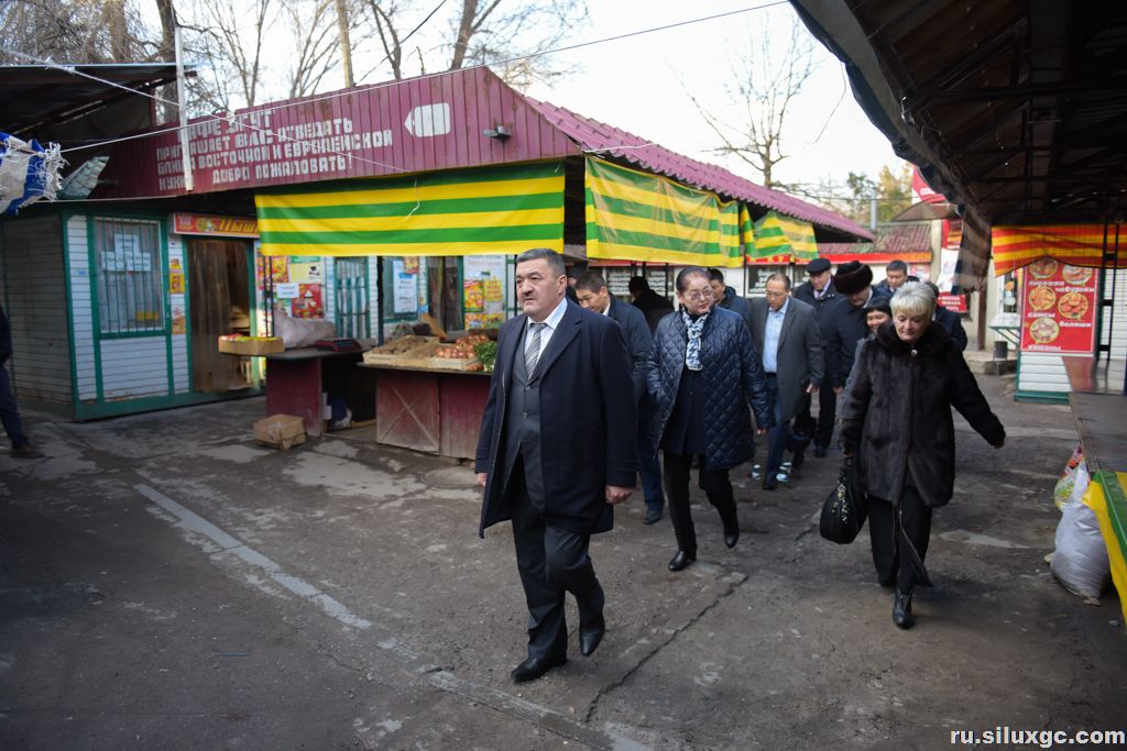 Мэр Бишкека Албек Ибраимов проверил объекты культуры