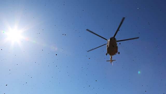 В результате падения вертолета на востоке Китая пострадали три человека