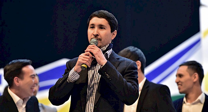 Капитан сборной «Азия MIX» Эльдияр Кененсаров стал «КВНщиком года»