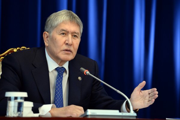 А.Атамбаев: За огульным шельмованием президента и страны, за фейковыми новостями видны попытки дестабилизации перед выборами