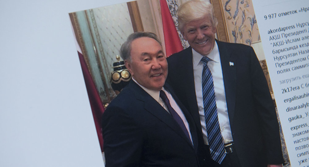 В Сети обсуждают фото Трампа и Назарбаева на фоне флага Кыргызстана