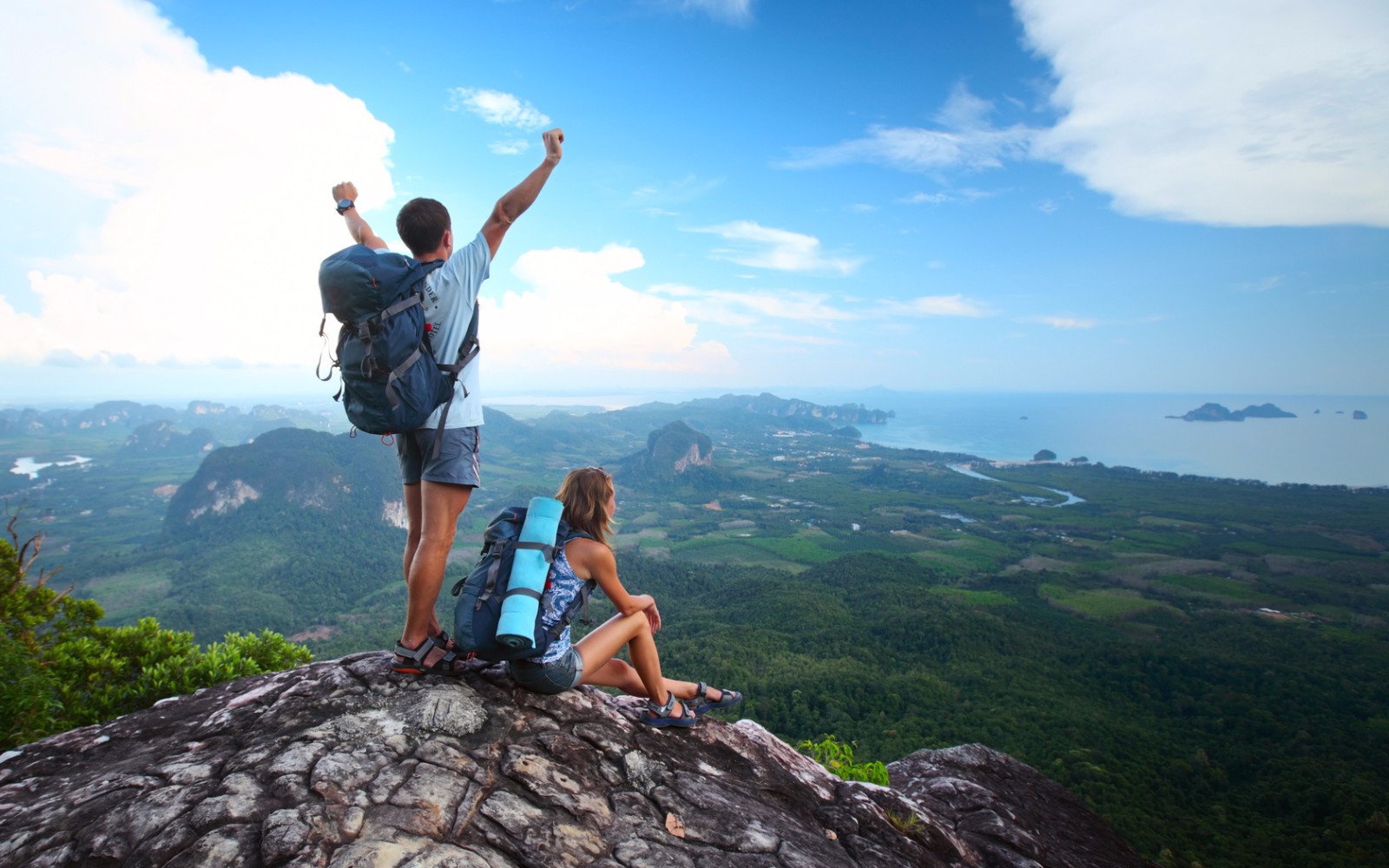 World Life Experience ищет путешественников на зарплату € 2500 в месяц