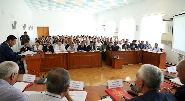 Проблемы чистой воды и качества образования в Ошской области – в фокусе внимания