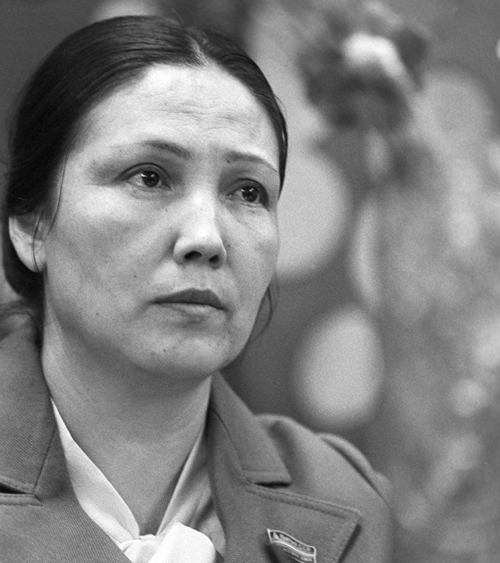 Жамал Ташибекова: Я всегда старалась внести свой вклад в дружбу народов!