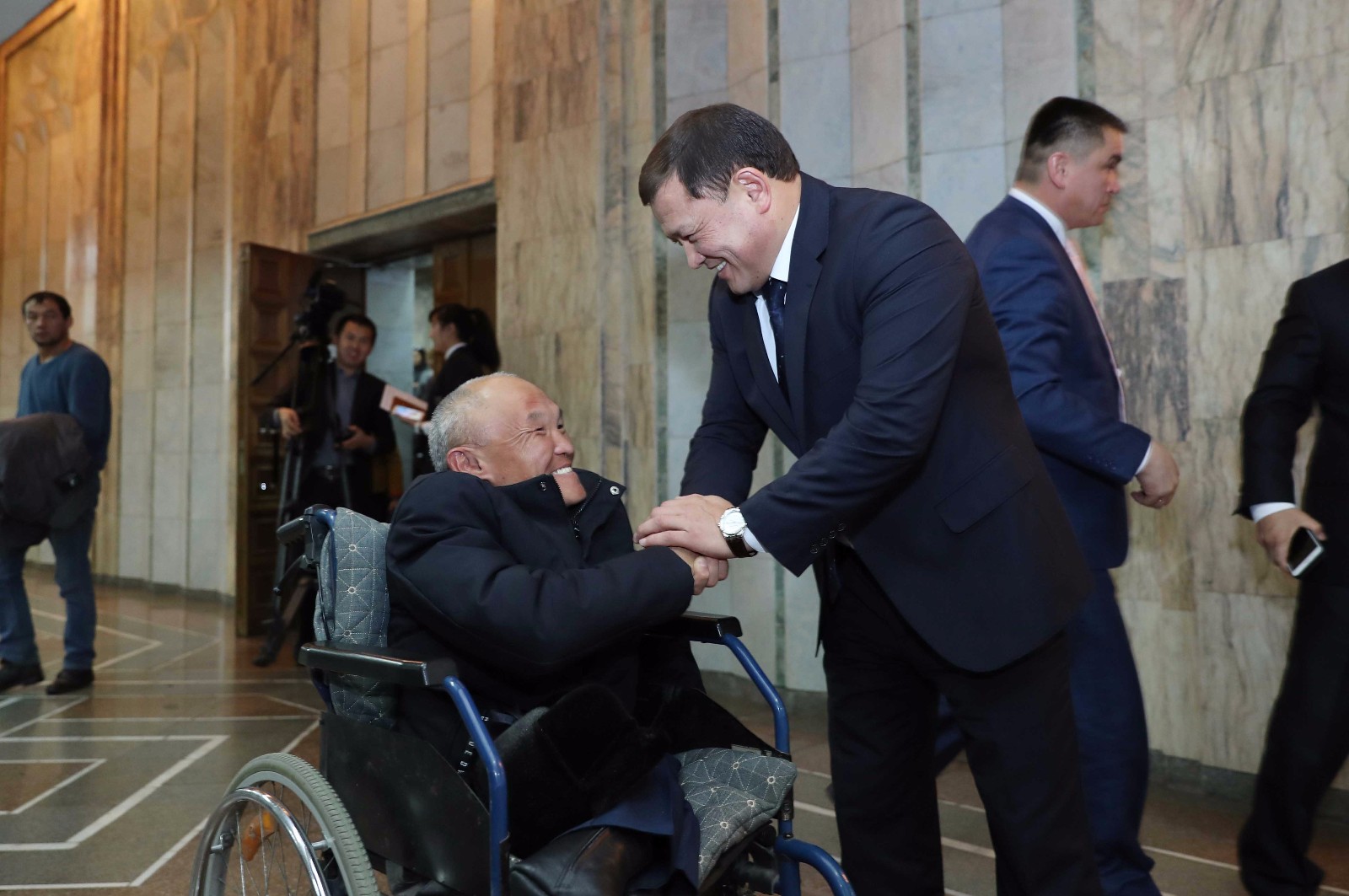 Торага оказал материальную помощь лицам с ограниченными возможностями здоровья