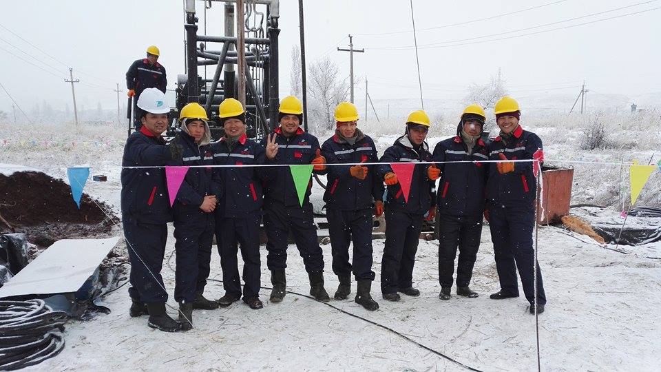 Китайские геологи пробурят 35 новых скважин под воду