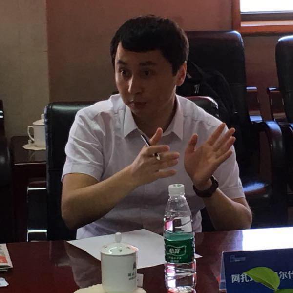 Азамат Байышбеков: “Кыргызстан-Кытай алакасын бекемдеп, элиме ак кызмат кылуу изги тилегим”