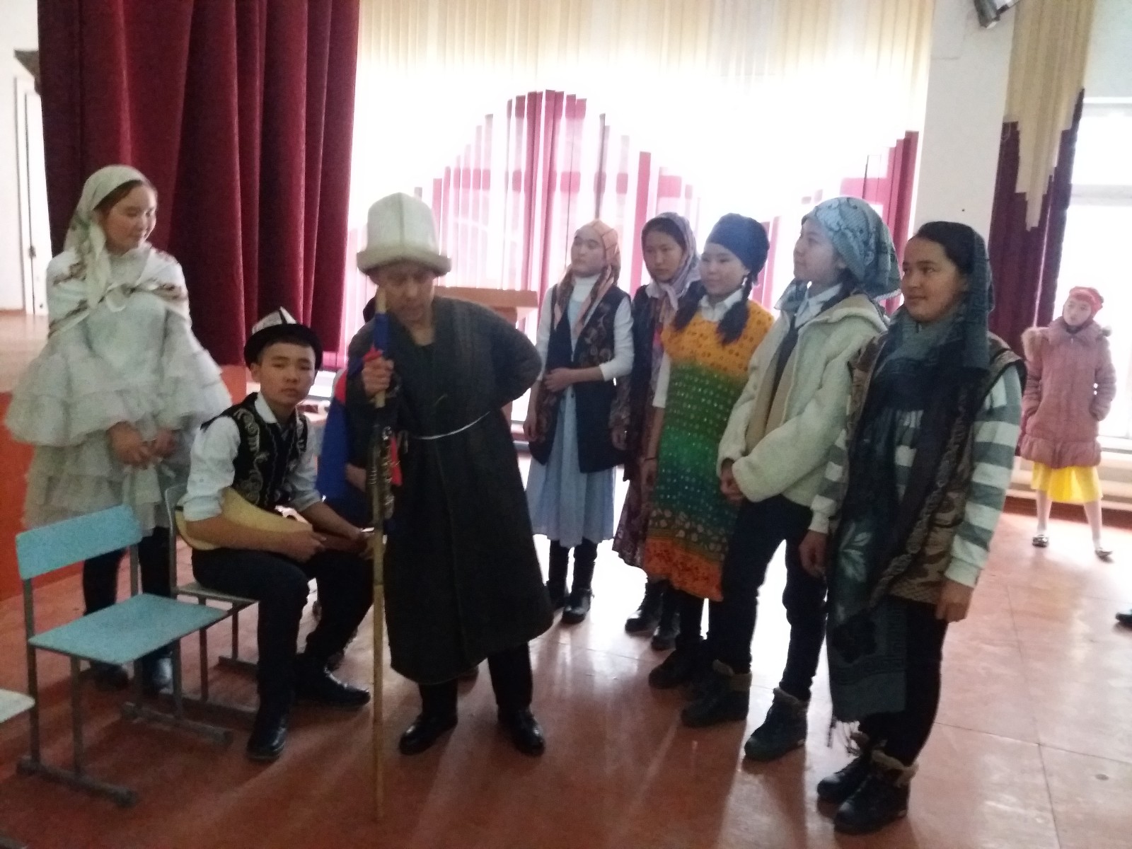 Дүйнөнү дүңгүрөткөн кыргыздын адабият алптары Айтматов жана Алыкул