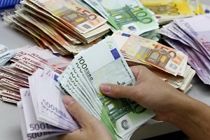 Кыргызстан получил €12,5 млн на поддержку избирательной системы и образовательного сектора