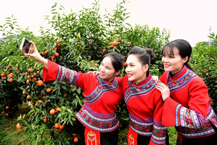 Каждый месяц более миллиарда человек в мире пользуются WeChat