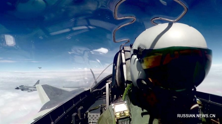 Китайские истребители J-20 впервые провели тренировку по боевой подготовке над морем