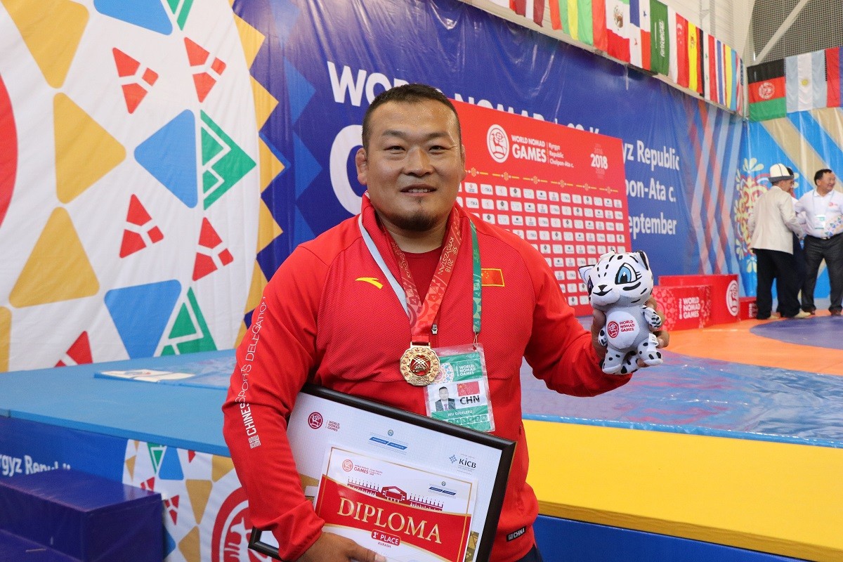 ​На Всемирных играх кочевников китайский спортсмен завоевал золотую медаль
