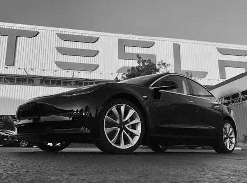 Tesla ускоряет вывод производства в Китай