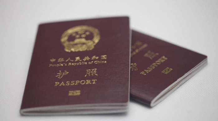 Китай: число обладателей загранпаспортов удвоится за год