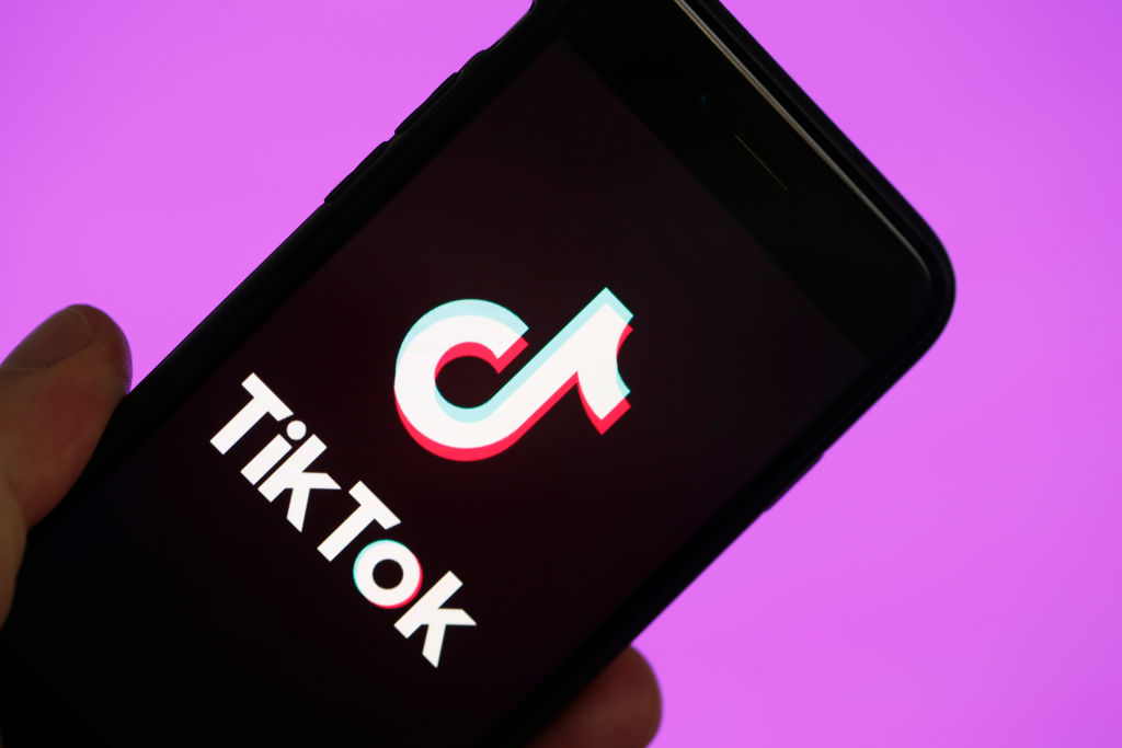 Китайский TikTok разработает собственные смартфоны
