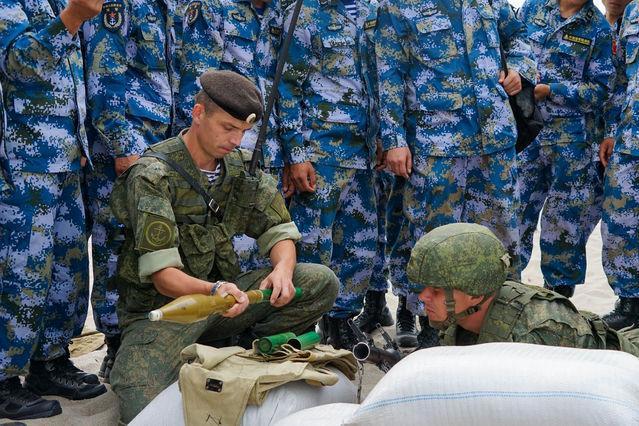 Команда Китая приступила к тренировкам перед соревнованиями «Десантный взвод» в рамках АрМи-2019