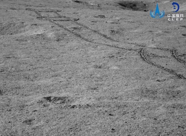 Космические аппараты «Чанъэ-4» и «Юйту-2» начинали 9-й рабочий день на Луне