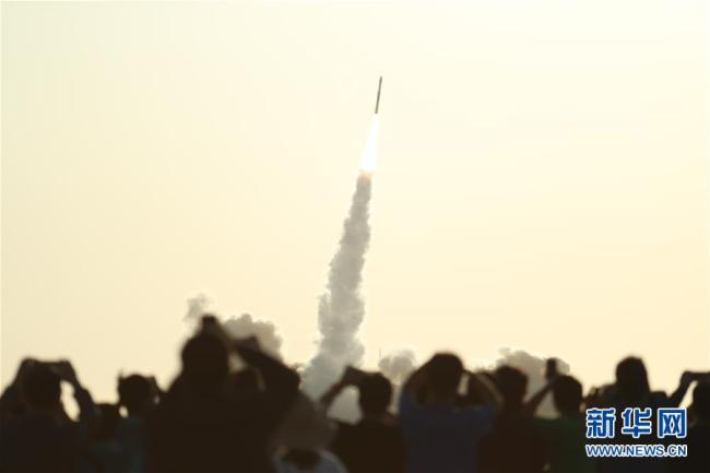 Китай успешно запустил два научных спутника при помощи ракеты-носителя 