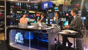 Ведущая CGTN ответила на вопросы американских тележурналистов о торговой войне и Сянгане