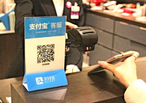 Как использовать Alipay без китайской банковской карты через мини-приложение Tour Pass