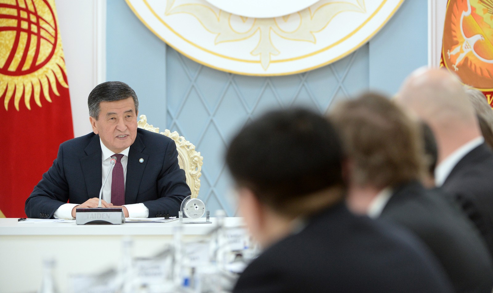 Президент Сооронбай Жээнбеков встретился с парламентской делегацией Швеции