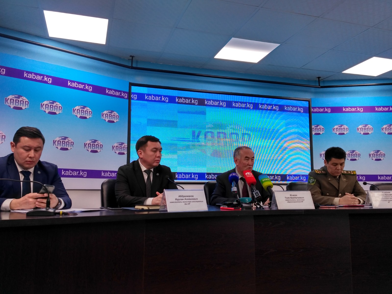 В Кыргызстане на коронавирус обследовано 1289 человек.