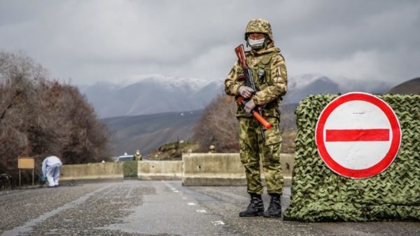 27-апрелге карата республика боюнча коменданттык сааттын эрежелерин бузган 80 жаран кармалды