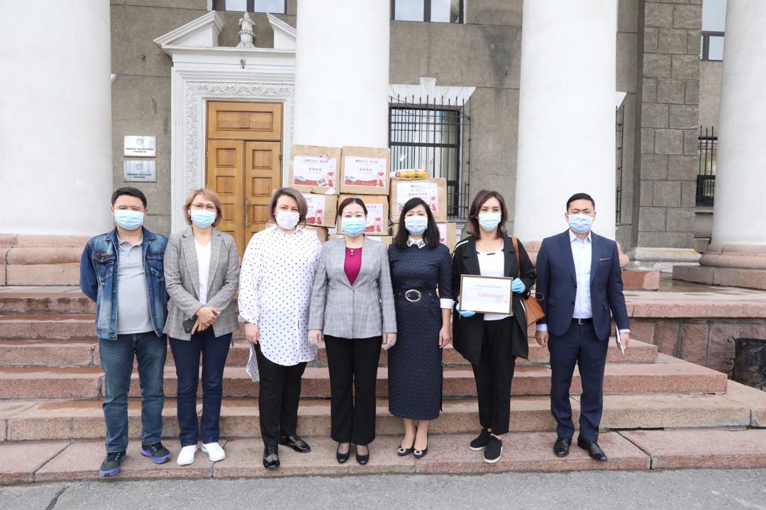 Продолжает поступать помощь из Китая