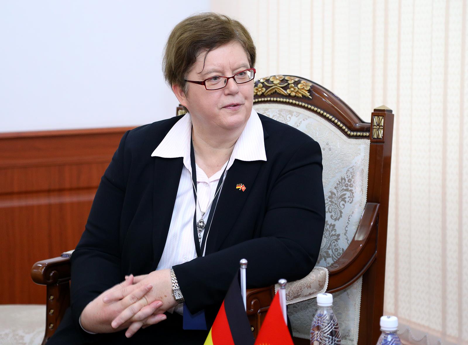 Посол Германии: Кыргызстан не относится к категории самых нуждающихся стран мира