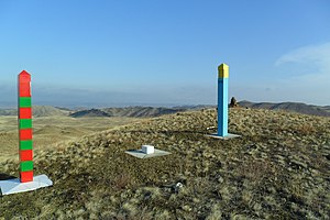 【наши соседи】Сотня мигрантов из Узбекистана скопилась у границ России и Казахстана