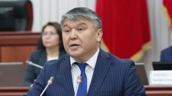 В Жогорку Кенеше обсуждают способы вывода экономики из тени