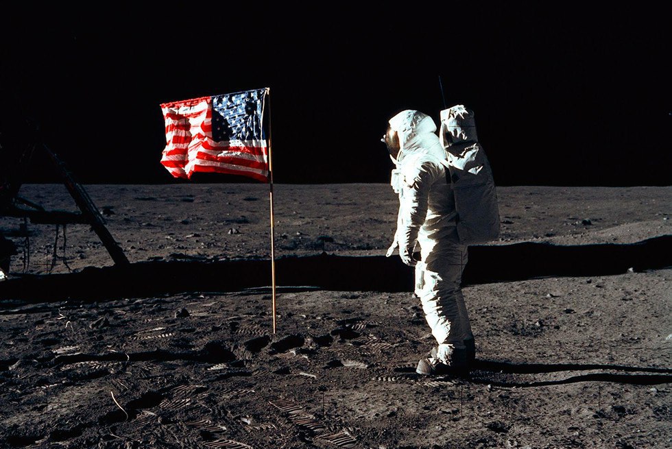 NASA пообещало отправить женщин на Луну в ближайшем будущем