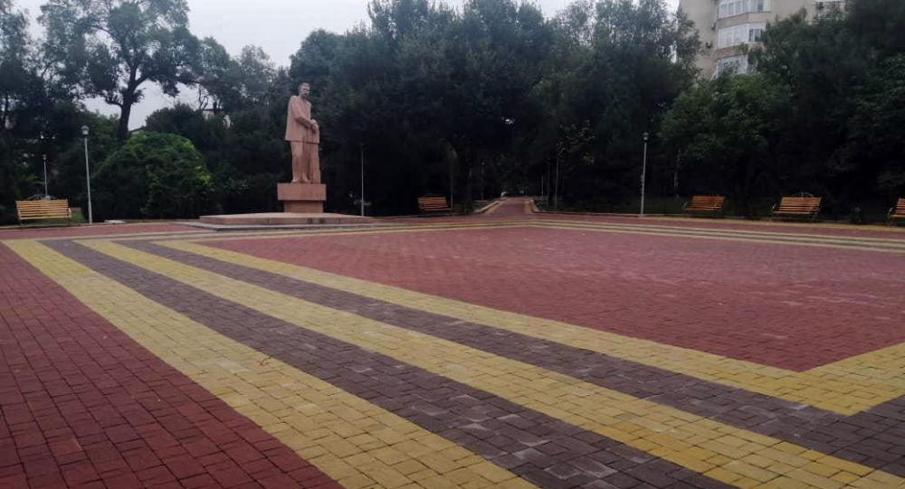 В Бишкеке завершена реконструкция сквера за 7 млн — уже нашли нарушения.
