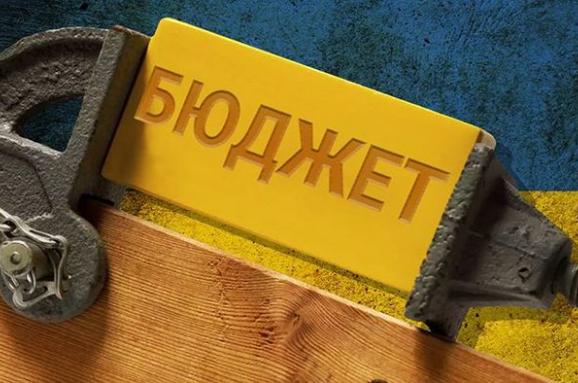 Уже третье. Правительство КР вновь вносит сокращения в бюджет страны