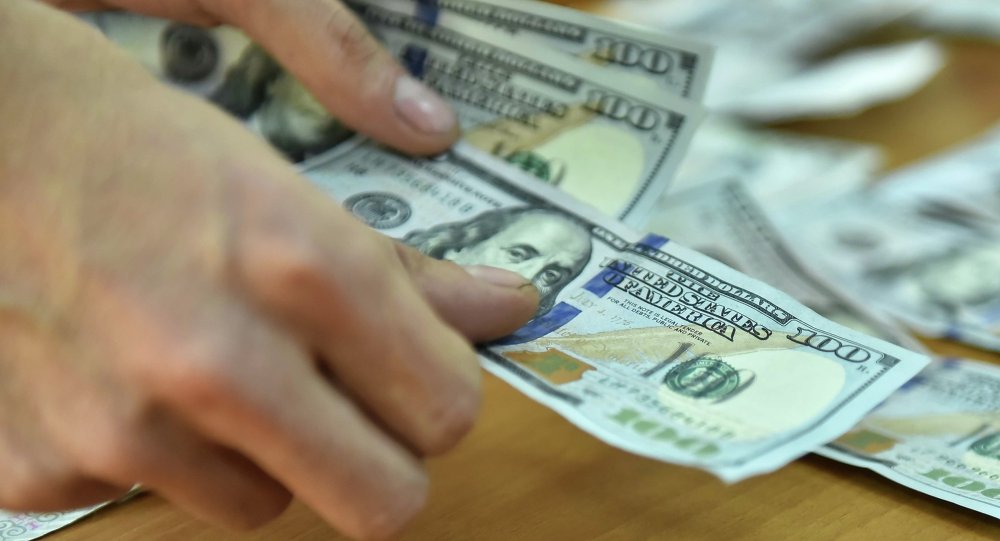 Что с долларом — курс валюты, цены на золото и ГСМ в Бишкеке 24 ноября