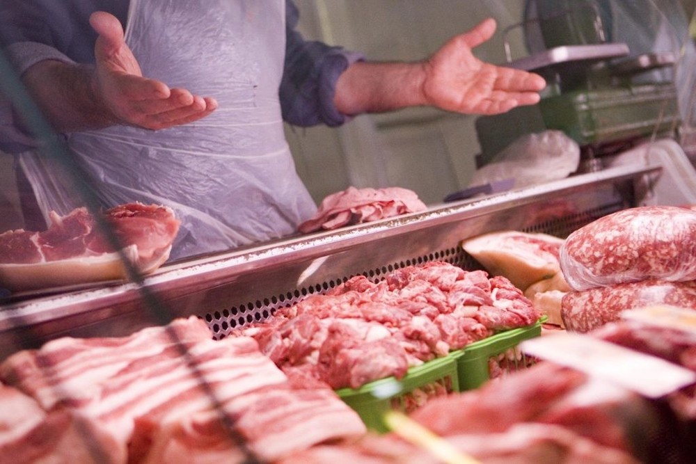 Правительство КР намерено взять под контроль цены на продукты питания