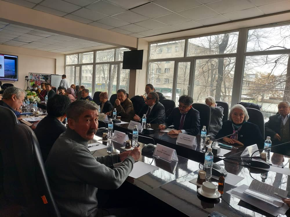 Казат Акматов – жан дүйнө баалуулуктарын барктап, улут үчүн күйүп-жанган улуу инсан