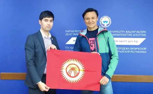 Кыргызстанский альпинист планирует восхождение на Эверест