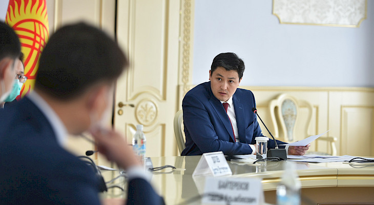 Улукбек Марипов ознакомился с проектом новой цифровой платформы «Смарт Бажы»